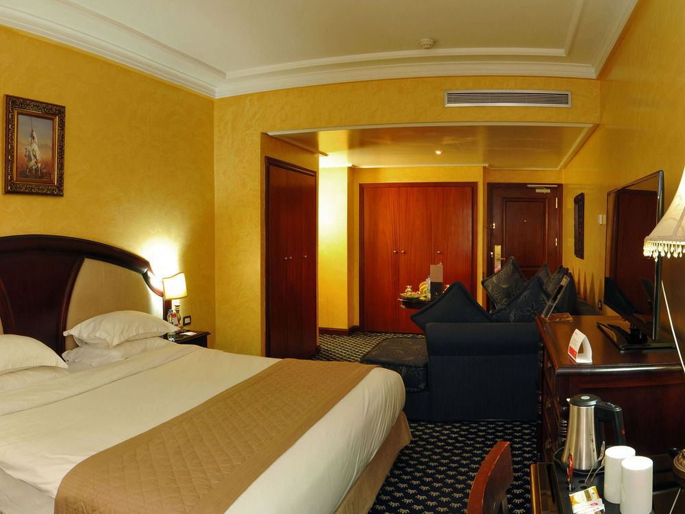 ホテル Ramada By Wyndham フェズ エクステリア 写真