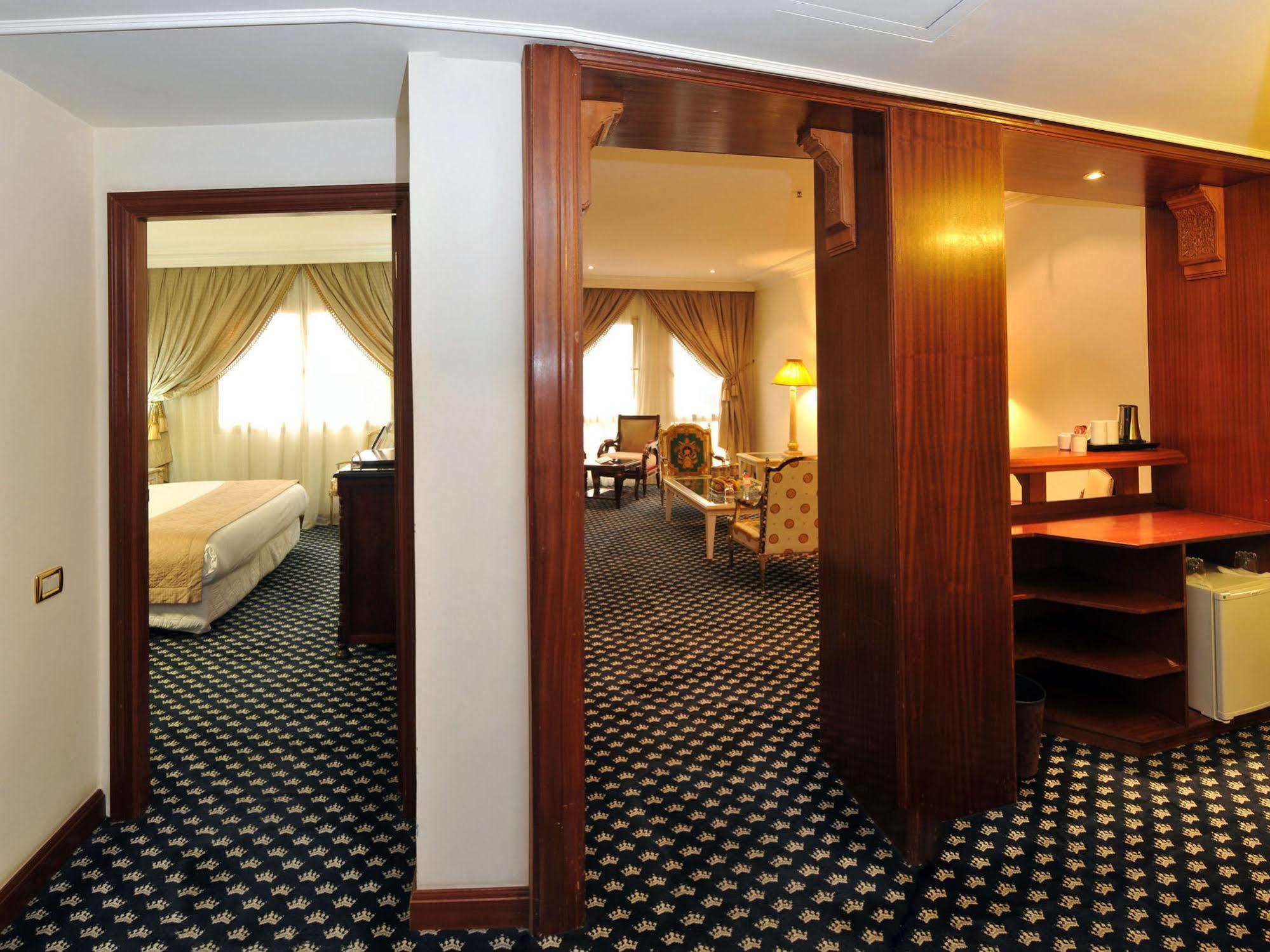 ホテル Ramada By Wyndham フェズ エクステリア 写真